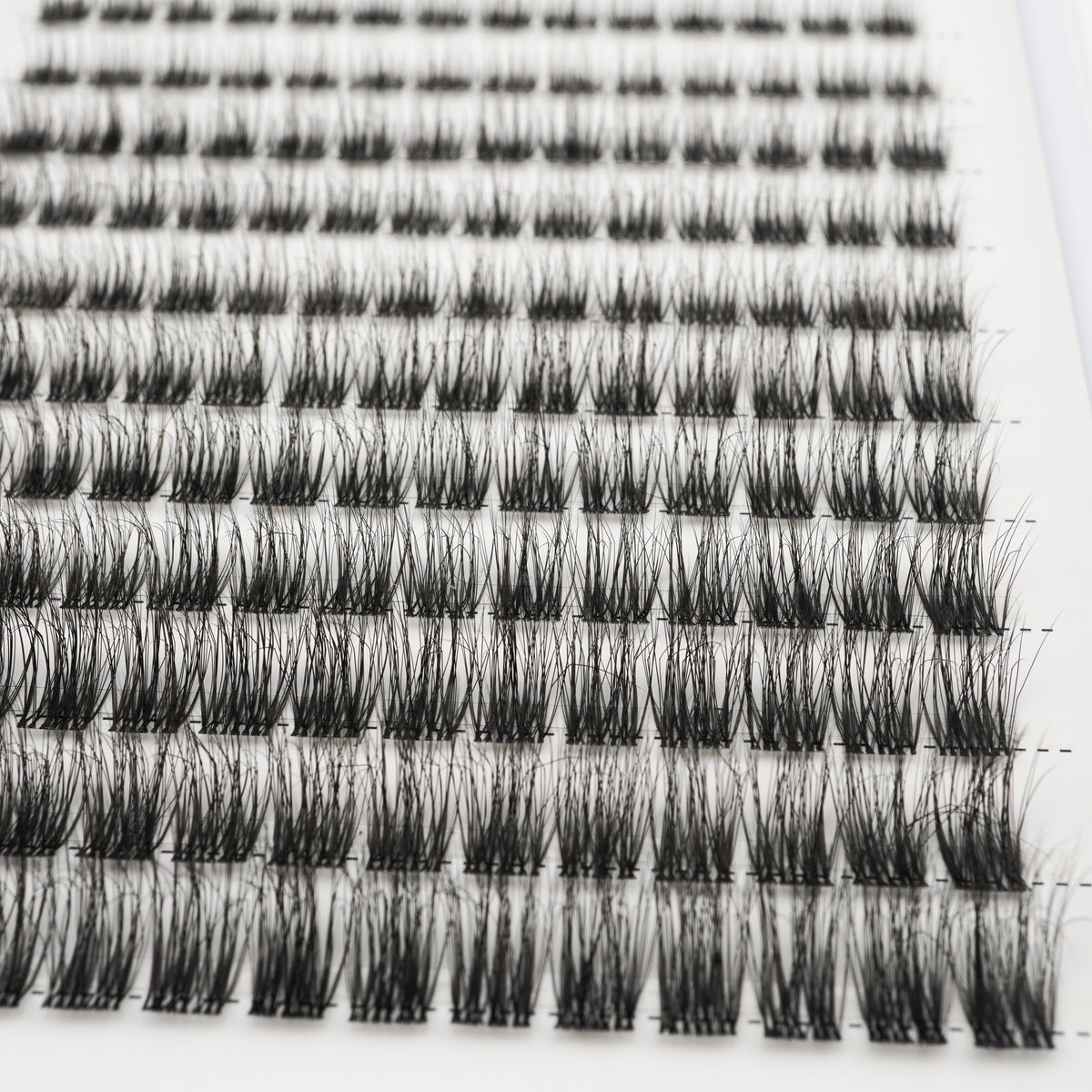 Lash Klan Ultra Fine DIY Lash Clusters – 120pcs, Invisible Band, Mixed Length 8–16mm, 0.05mm Lash Klan
