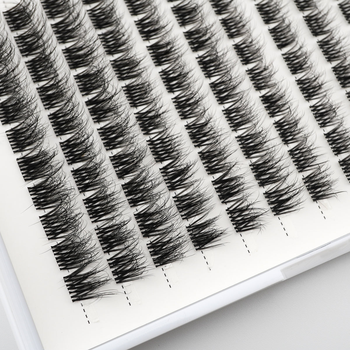 Lash Klan Ultra Fine DIY Lash Clusters – 120pcs, Invisible Band, Mixed Length 8–16mm, 0.05mm Lash Klan