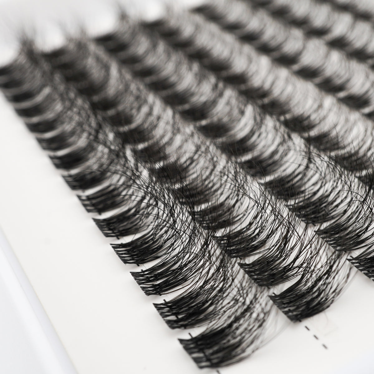 Lash Klan Ultra Fine DIY Lash Clusters – 120pcs, Invisible Band, Mixed Length 8–16mm, 0.05mm Lash Klan